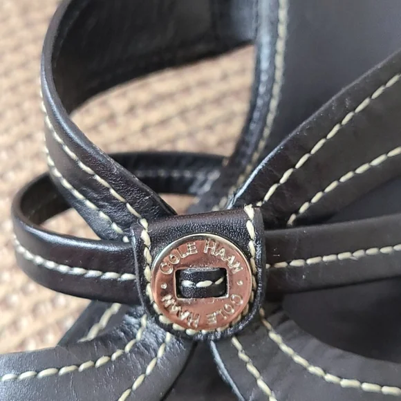 Cole Haan black leather strappy sandals, 9.5 - Picture 3 of 15